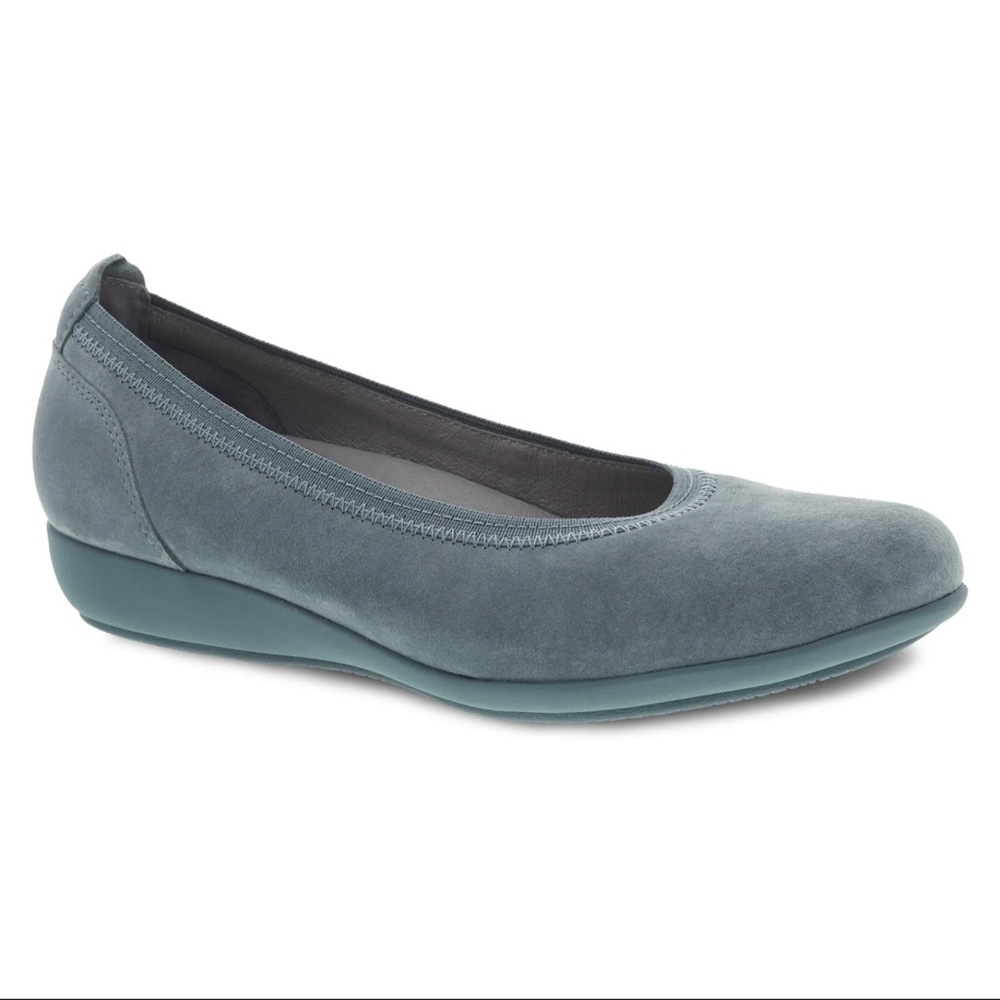 Dansko Women's Kristen Slip on Flat size 37